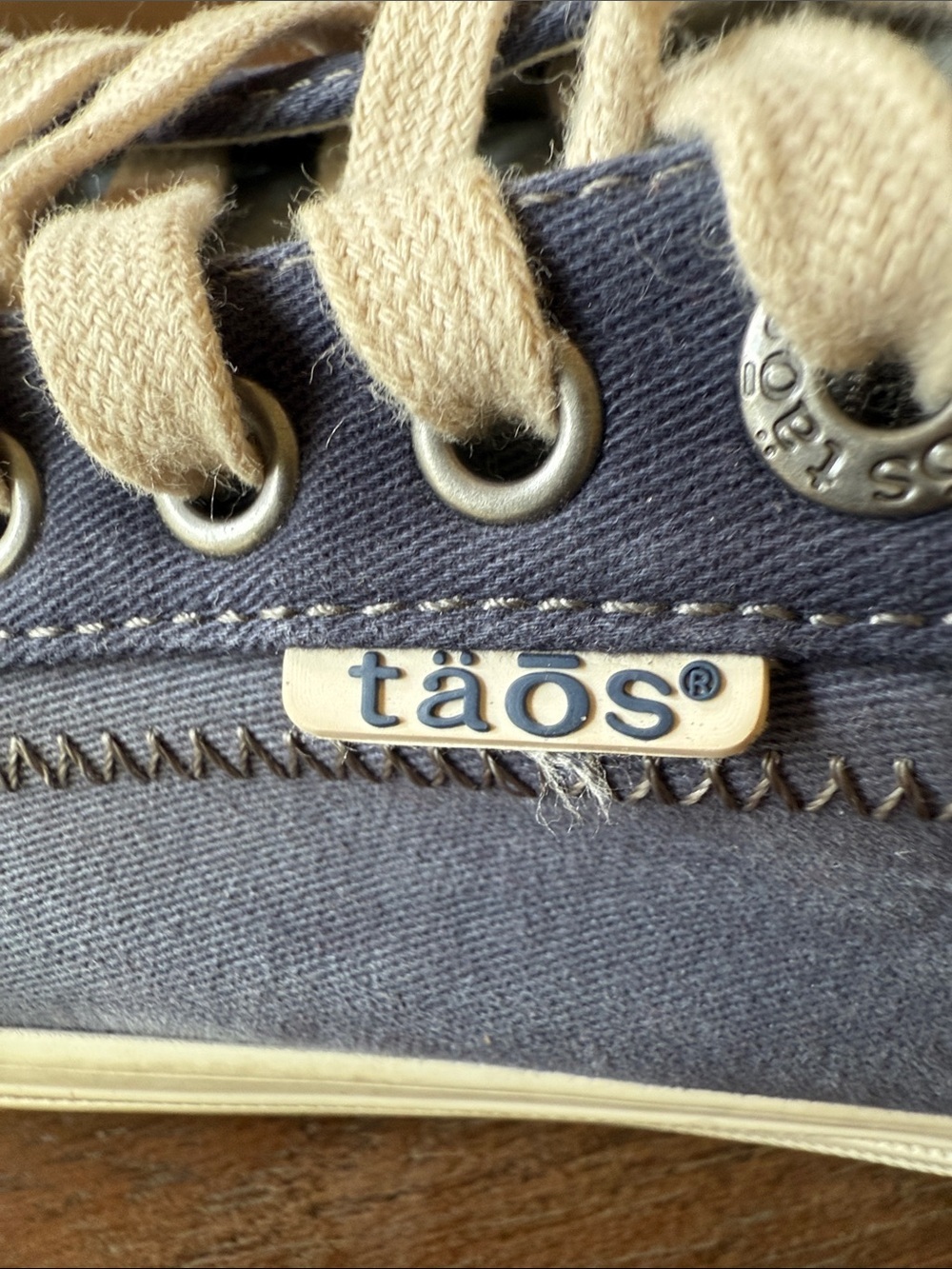 Taos Footwear Two-Tone Blue Canvas Lace-Up Women’s Sneakers Size 7 - Picture 7 of 10